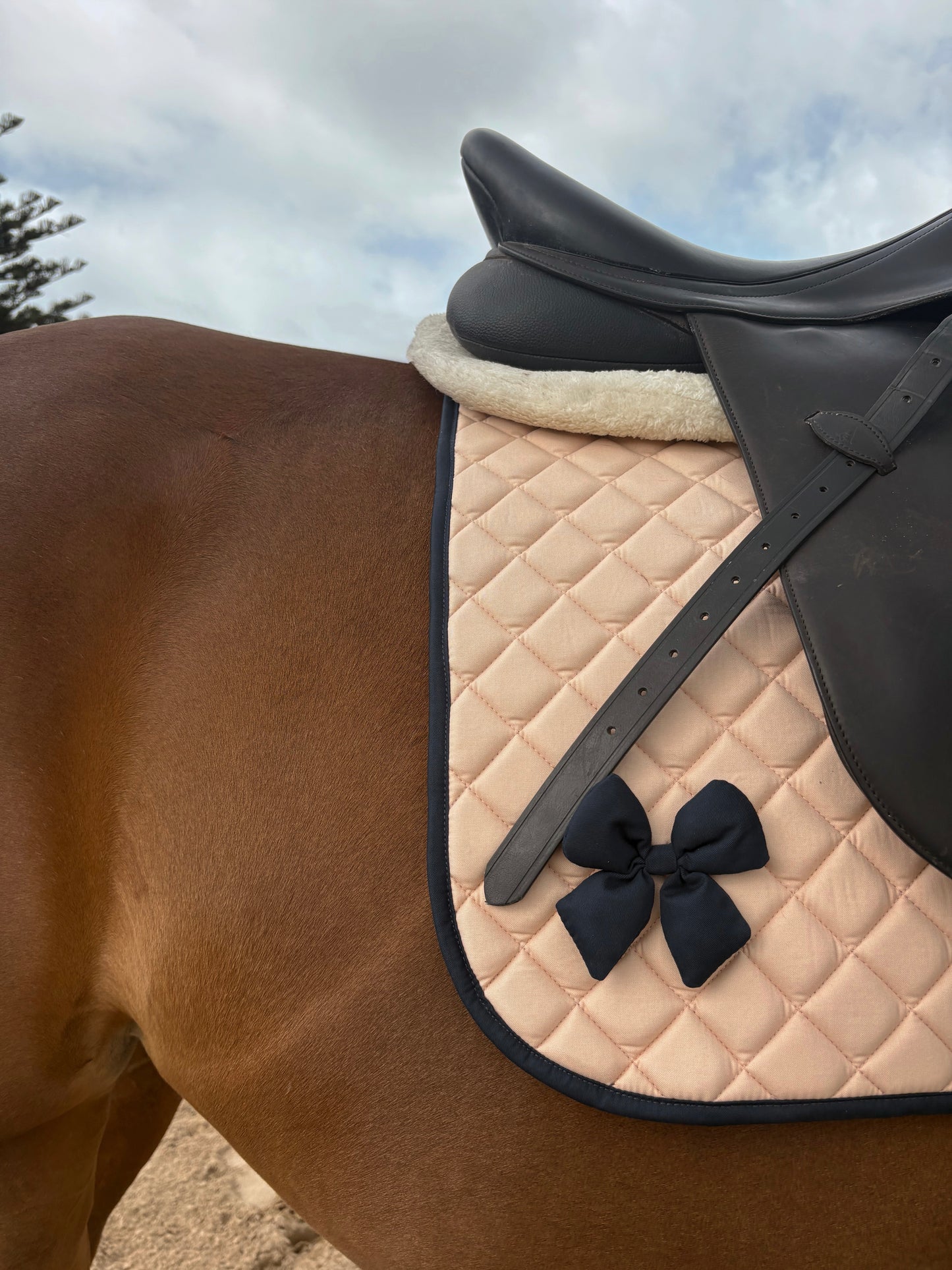 BOW SADDLE PAD